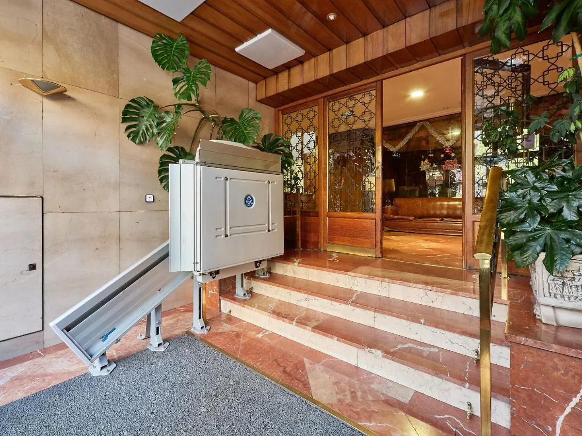 Apartment My City Home Plaza Castilla 3 Madrid