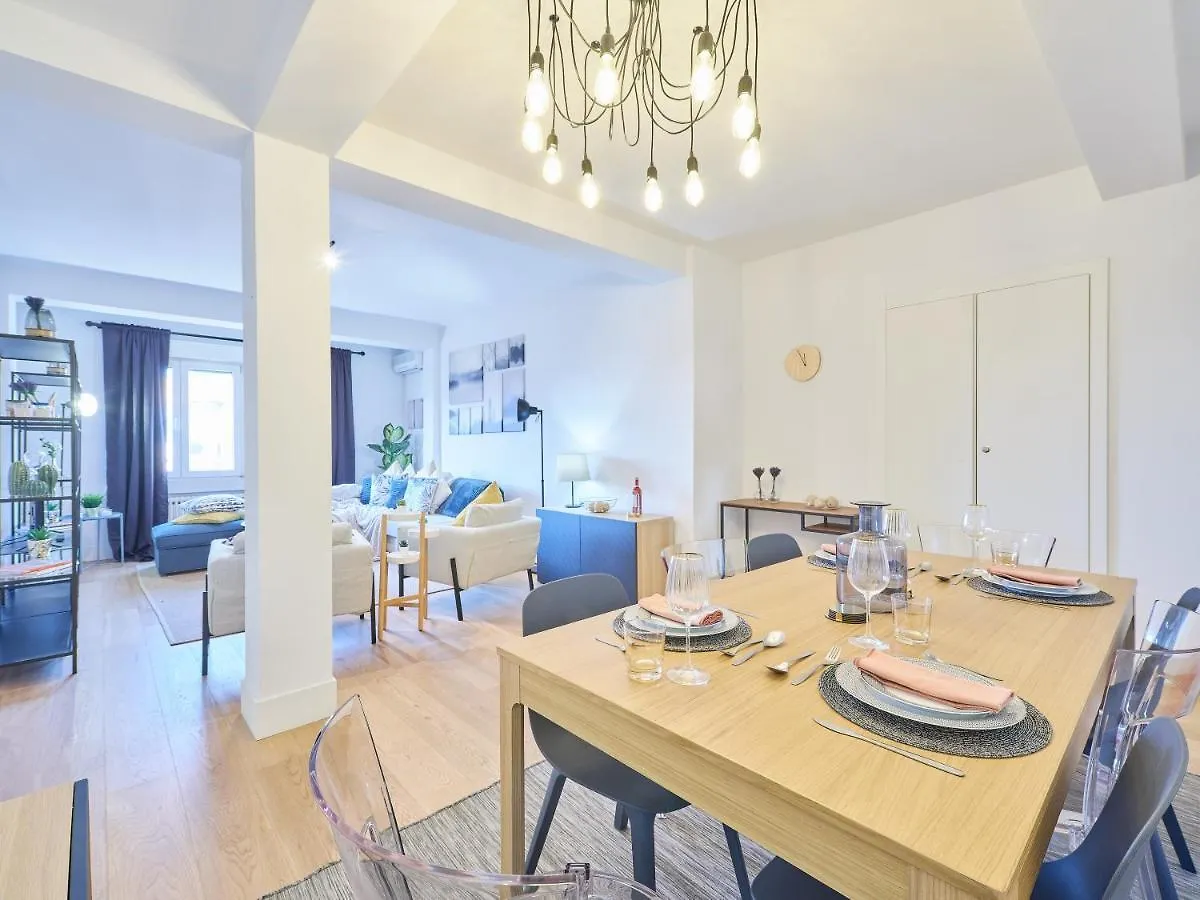 Apartment My City Home Plaza Castilla 3 Madrid Spain